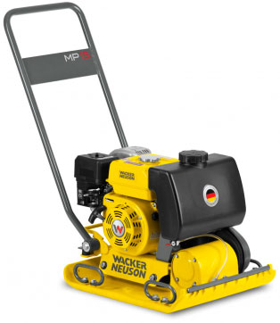 Виброплита Wacker Neuson MP-15 в прокат в Баку. У нас лучшая цена за сутки! Возможность взять в аренду с выгодной скидкой до 40% при экспресс доставке 24/7. И помните, ночью стоимость еще дешевле на 30%! #арендапрокат #виброплита #выгодно