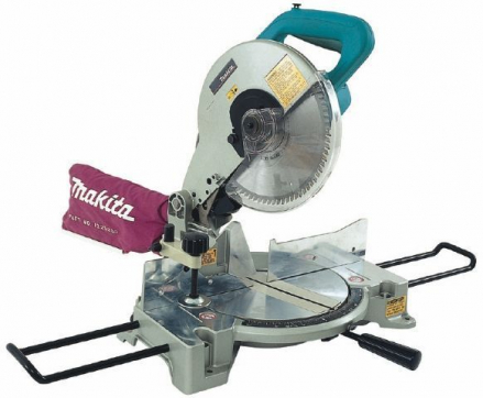 Торцовочная пила Makita LS1040 в прокат в Баку. У нас лучшая цена за сутки! Возможность взять в аренду с выгодной скидкой до 40% при экспресс доставке 24/7. И помните, ночью стоимость еще дешевле на 30%! #арендапрокат #виброплита #выгодно